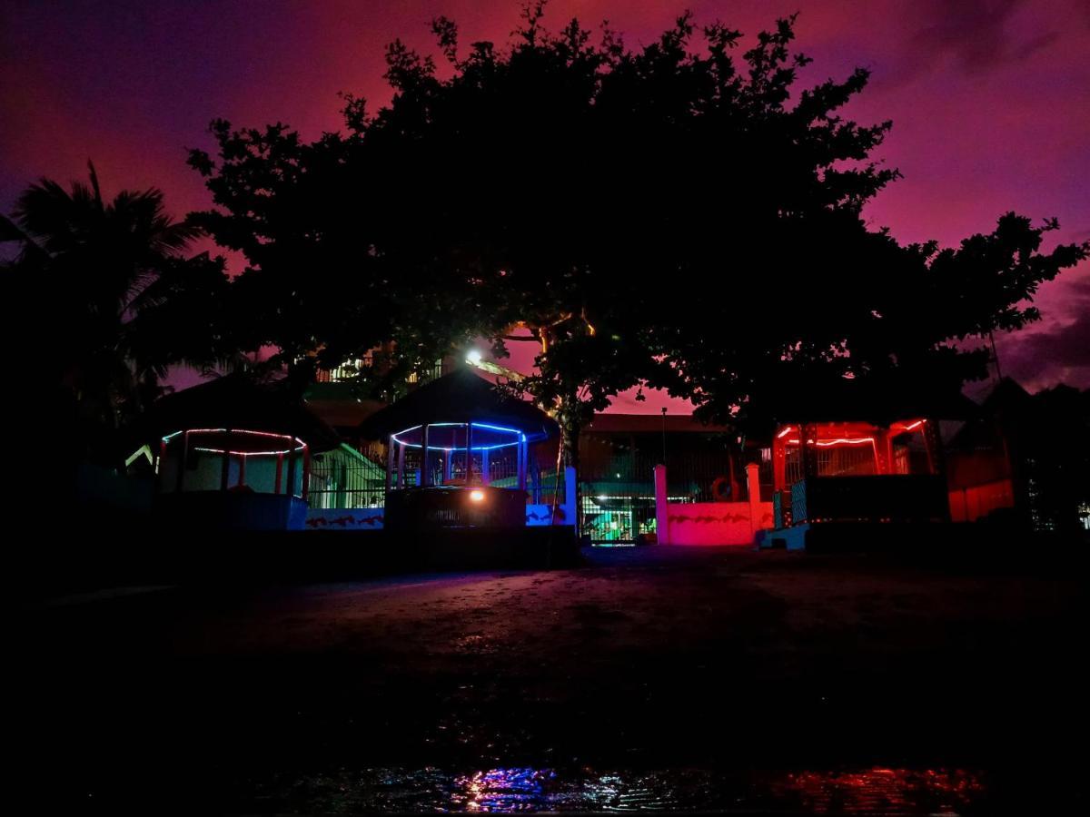 Smallfry'S Beach Resort Calatrava  Luaran gambar